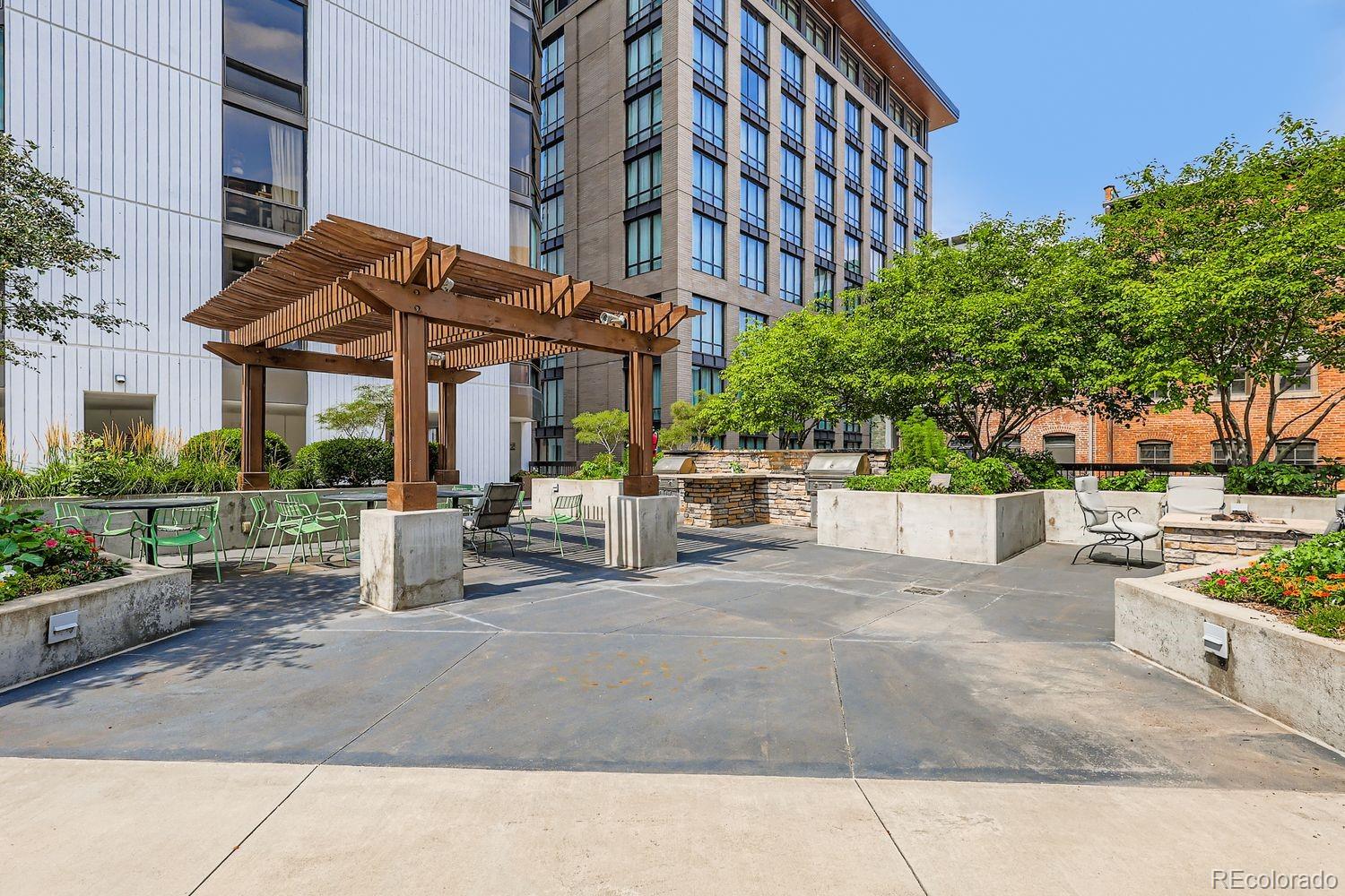 1625 Larimer Street Unit: 1007