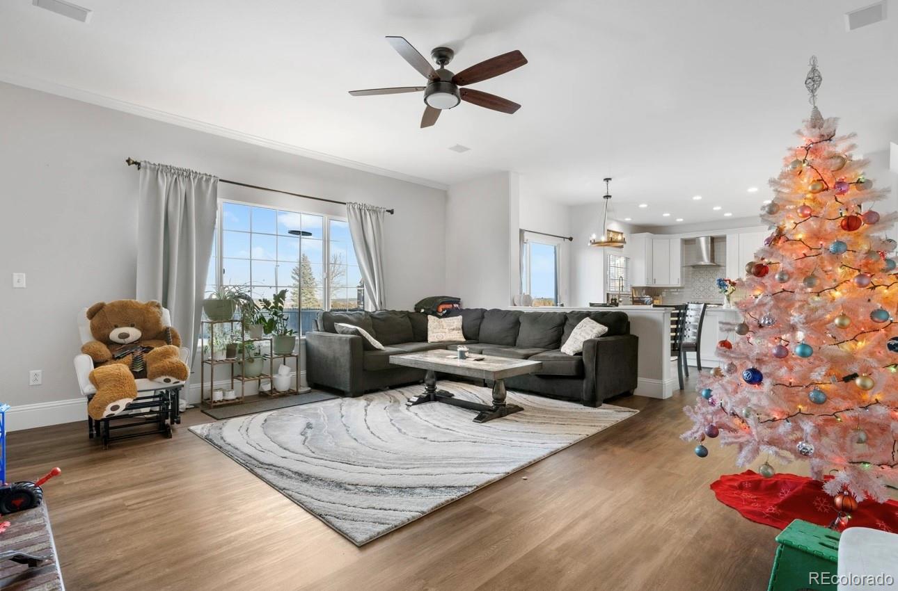 5989 E Monument Drive