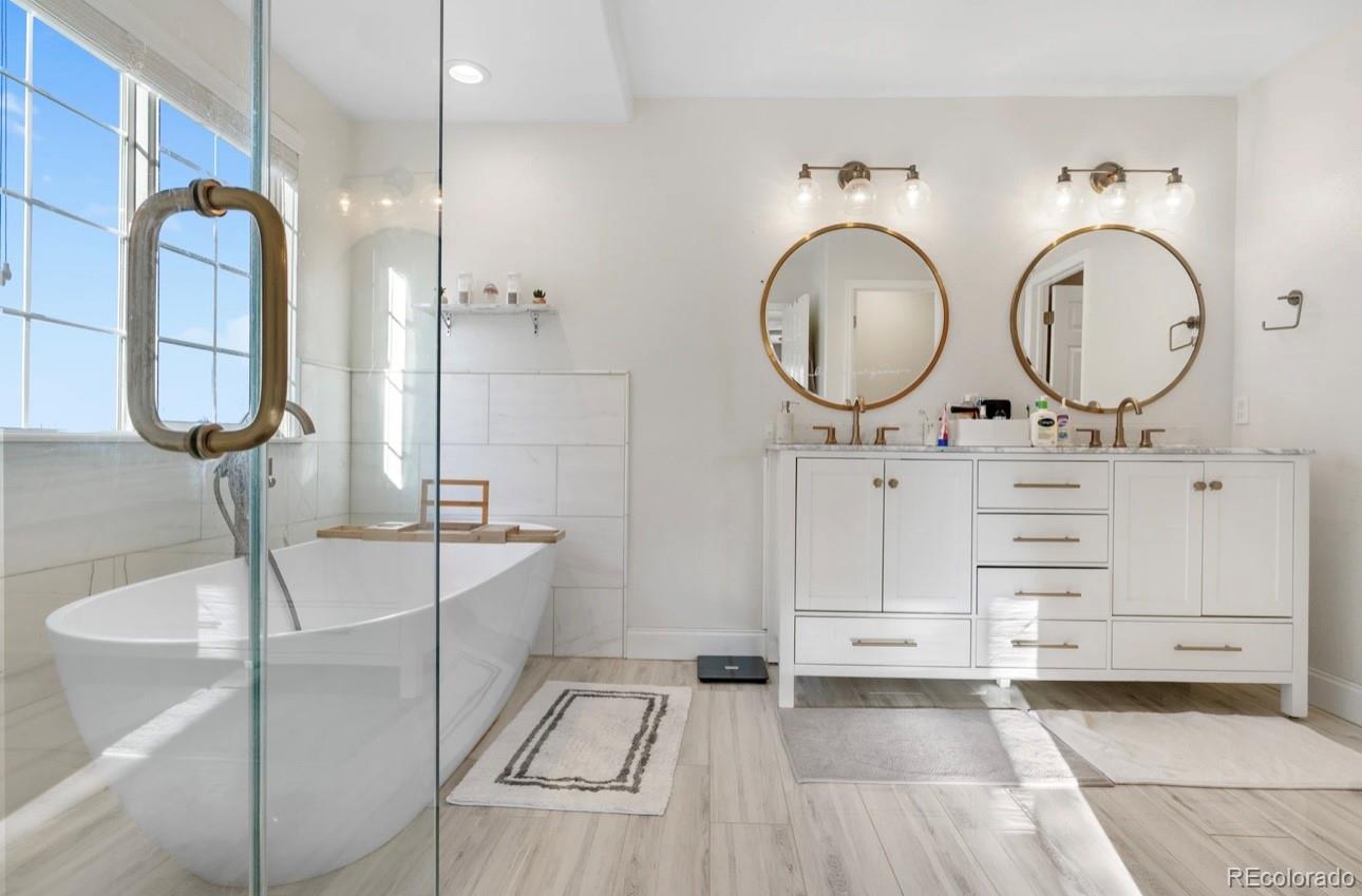 5989 E Monument Drive