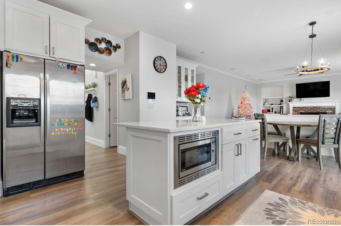 5989 E Monument Drive