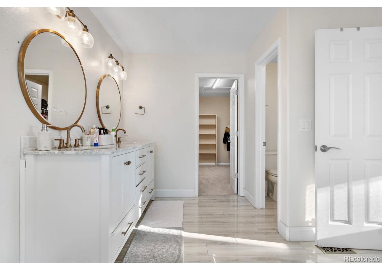 5989 E Monument Drive