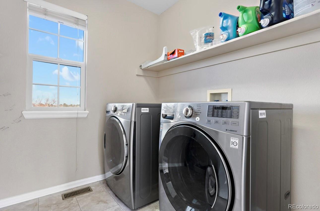 5989 E Monument Drive