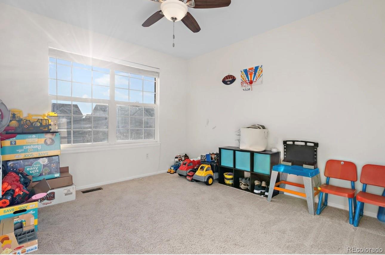 5989 E Monument Drive