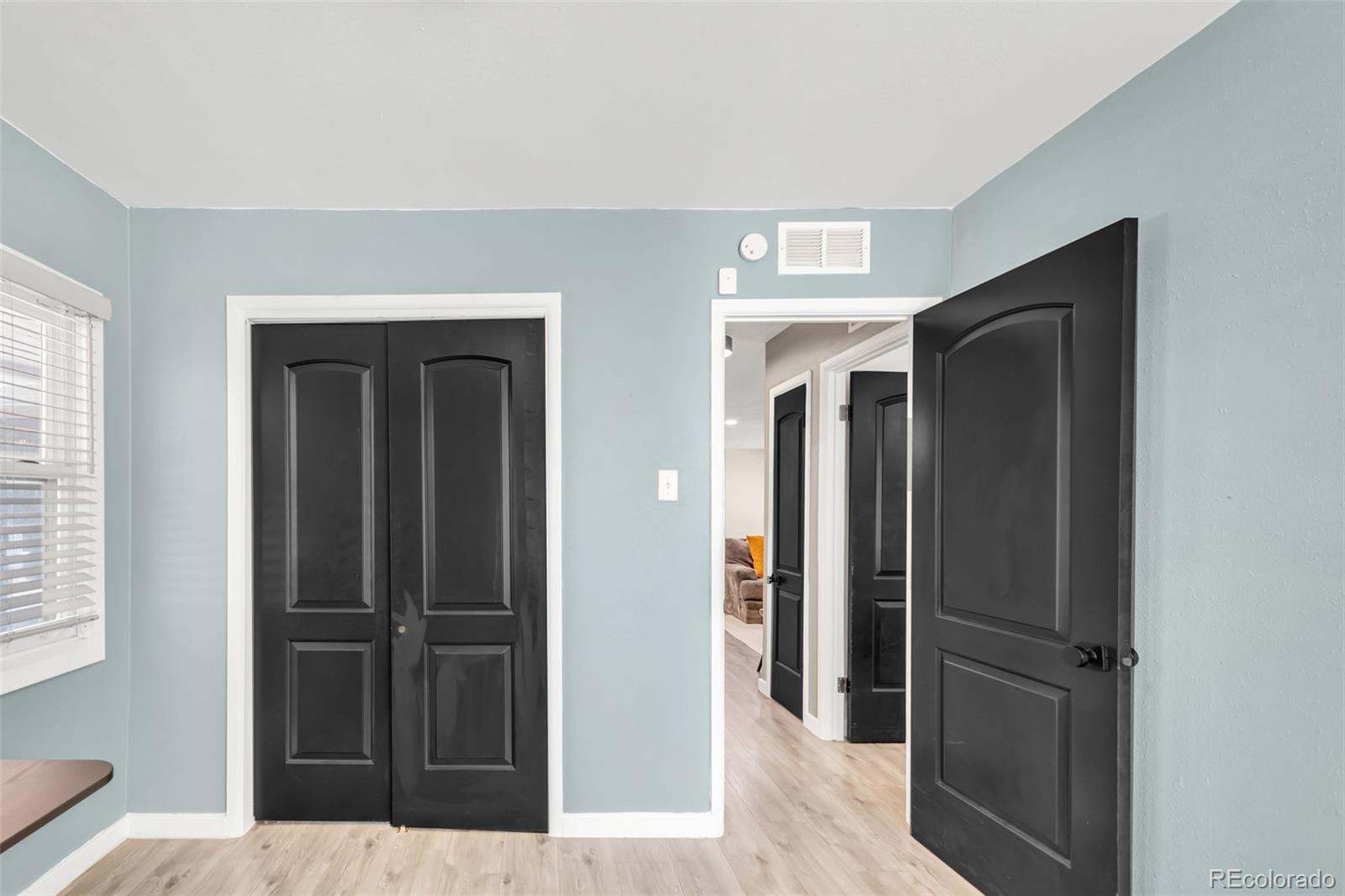 3243 S Fairfax Street