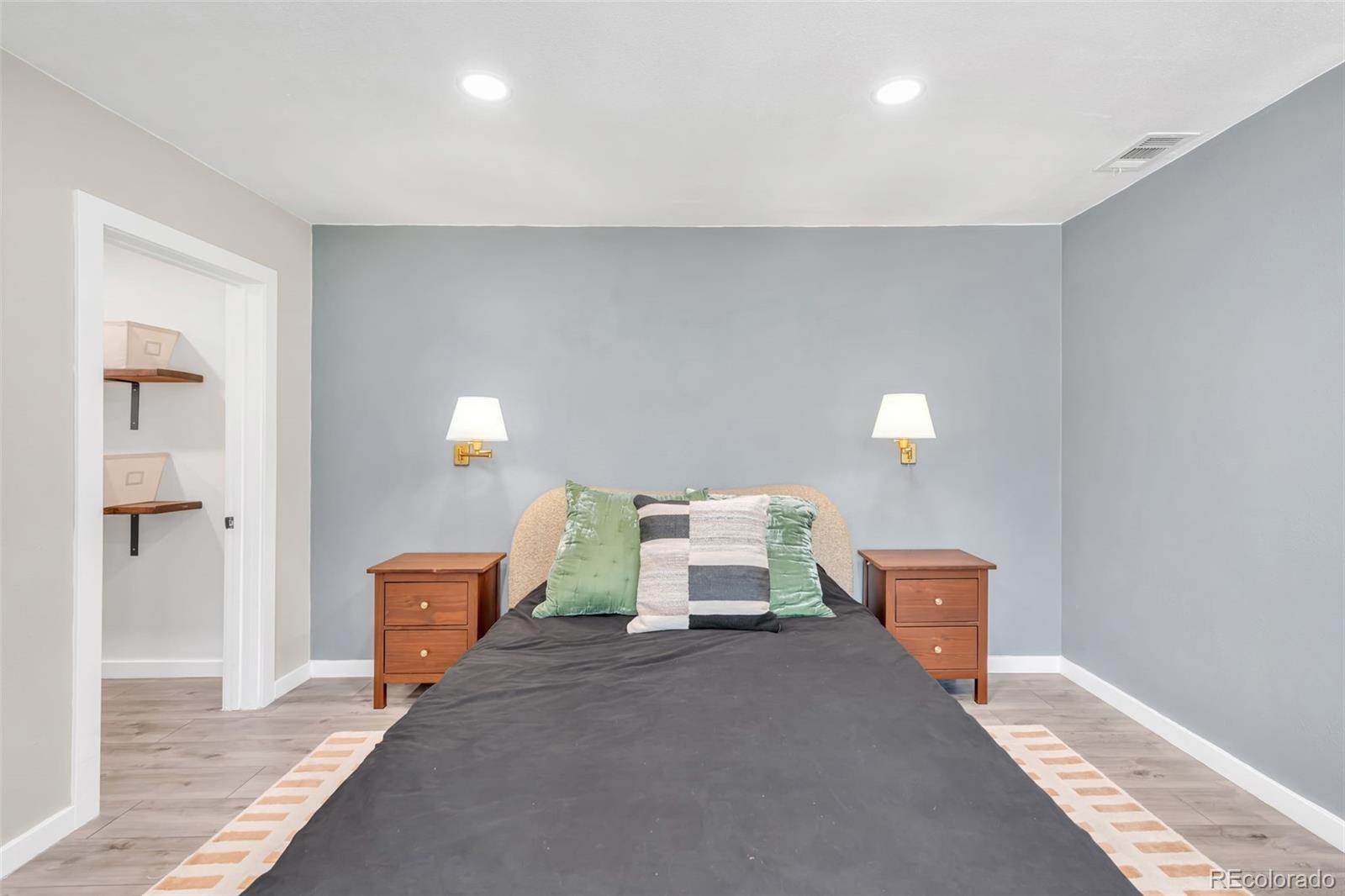 3243 S Fairfax Street