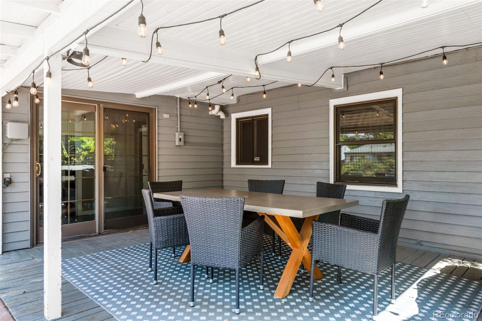 3243 S Fairfax Street