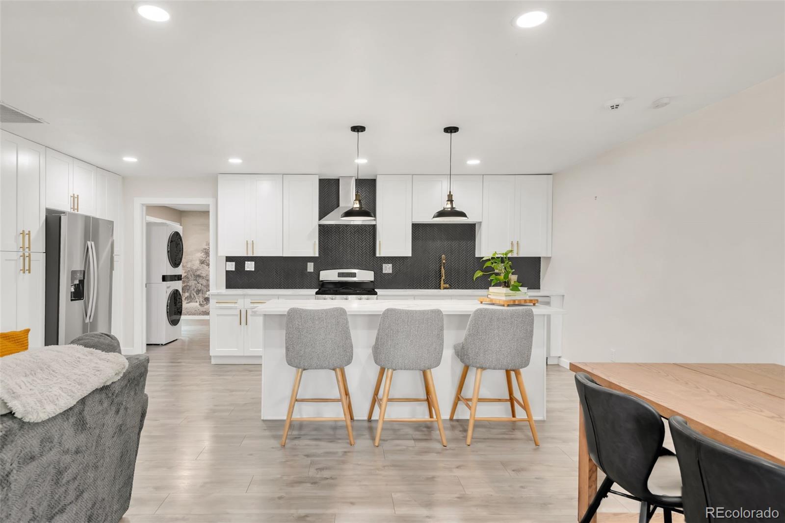 3243 S Fairfax Street