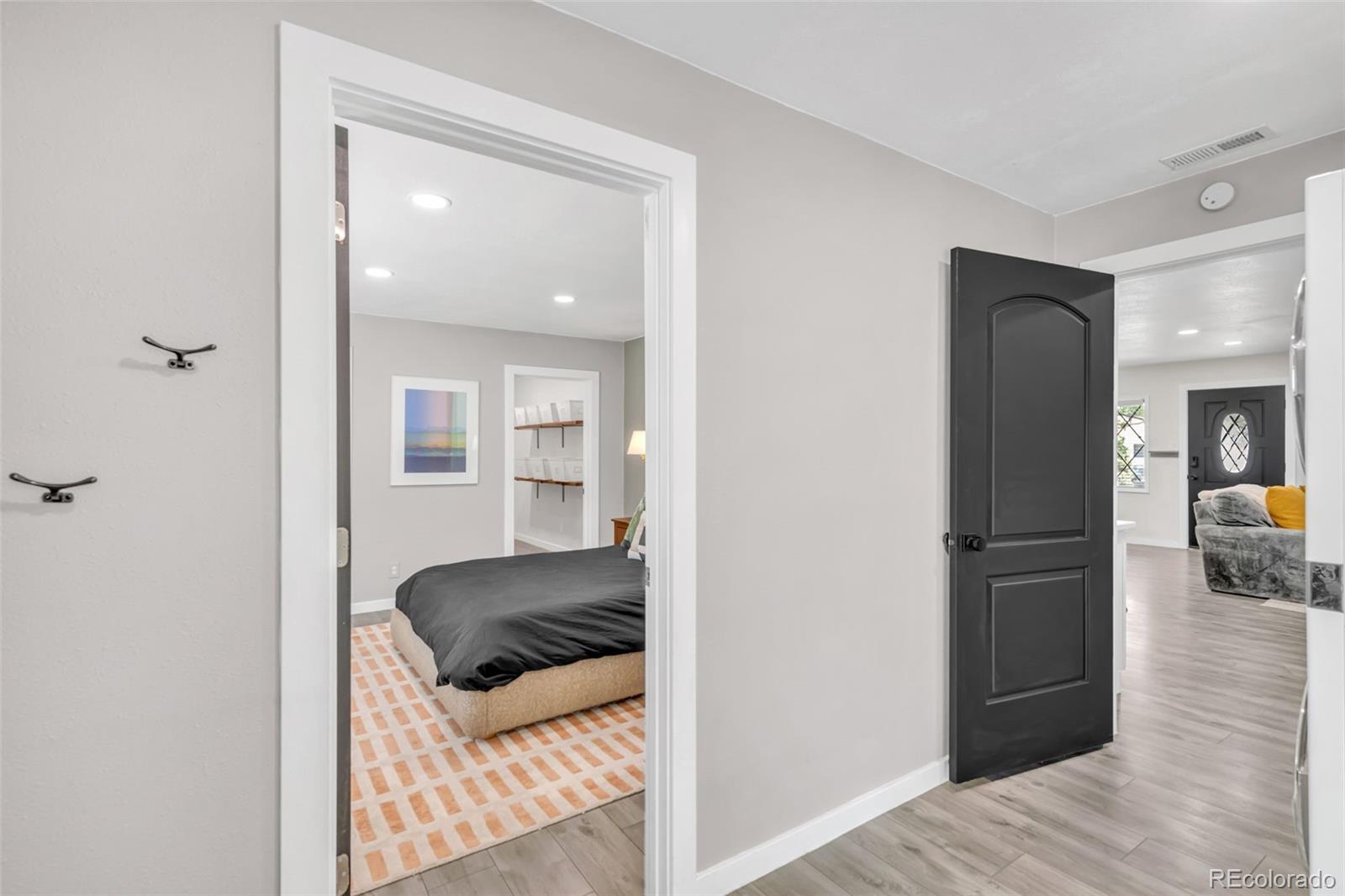 3243 S Fairfax Street