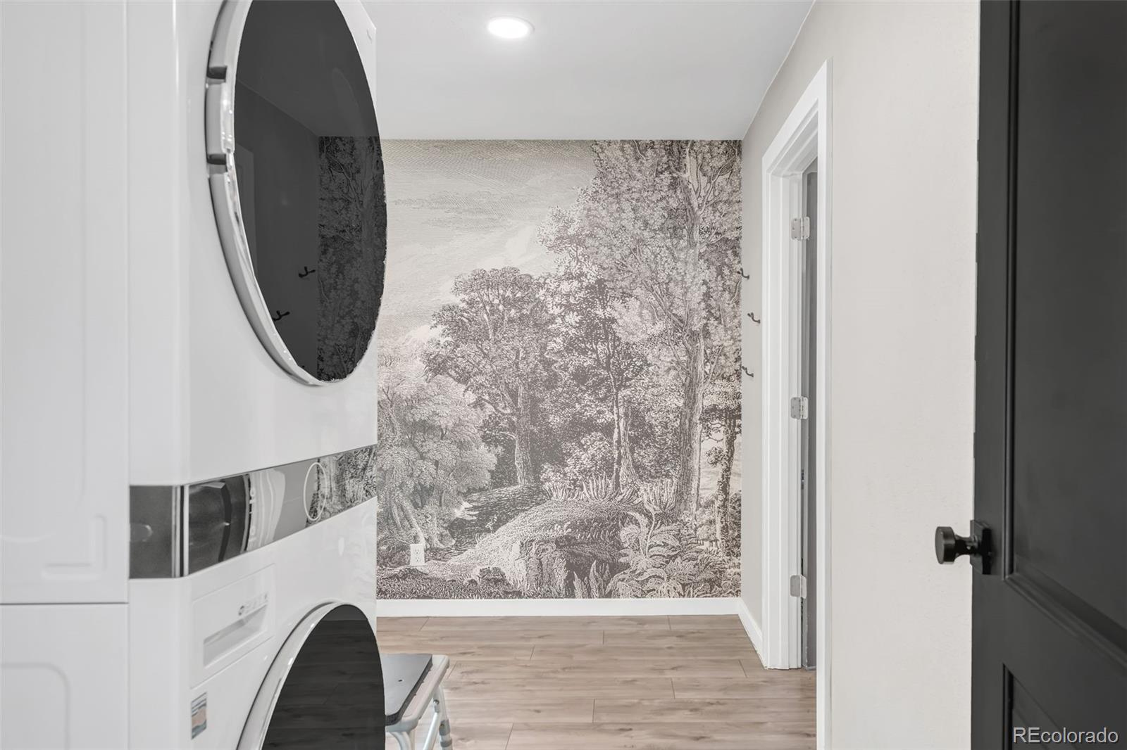 3243 S Fairfax Street