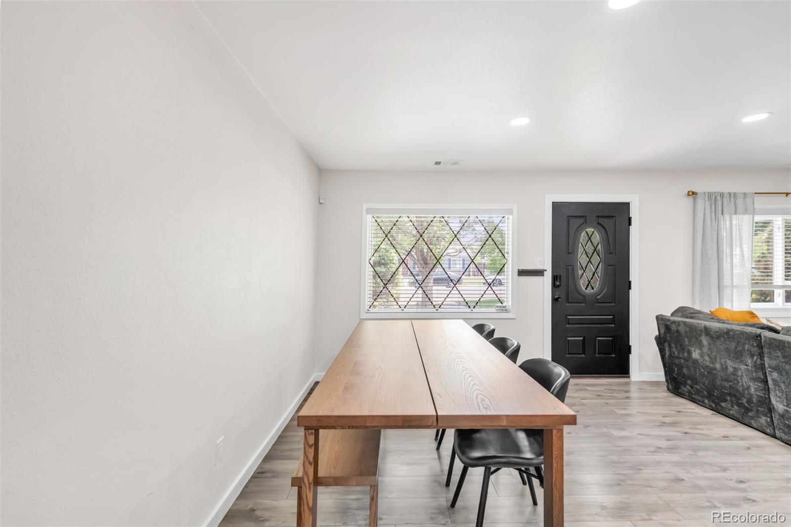 3243 S Fairfax Street