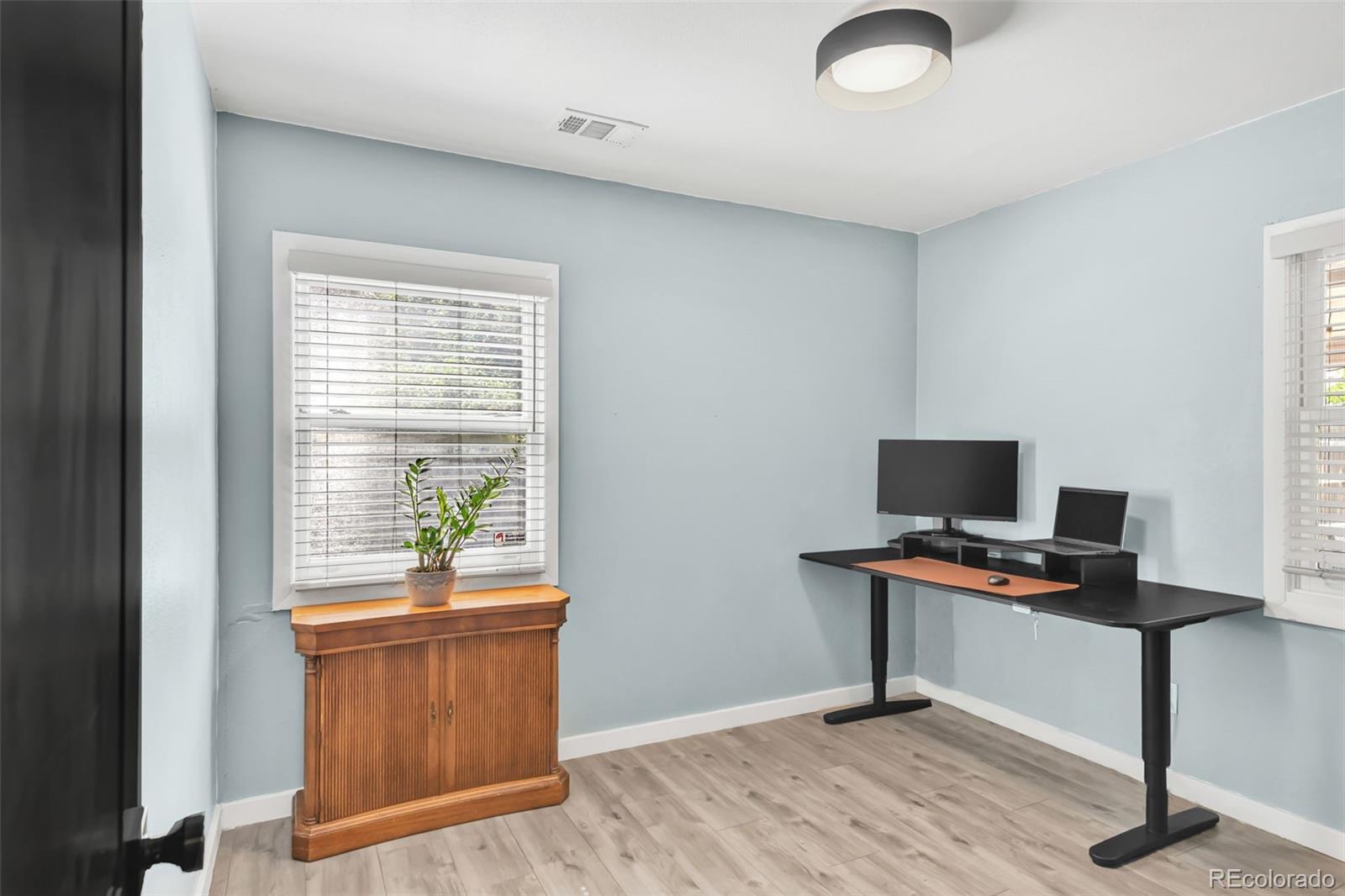 3243 S Fairfax Street