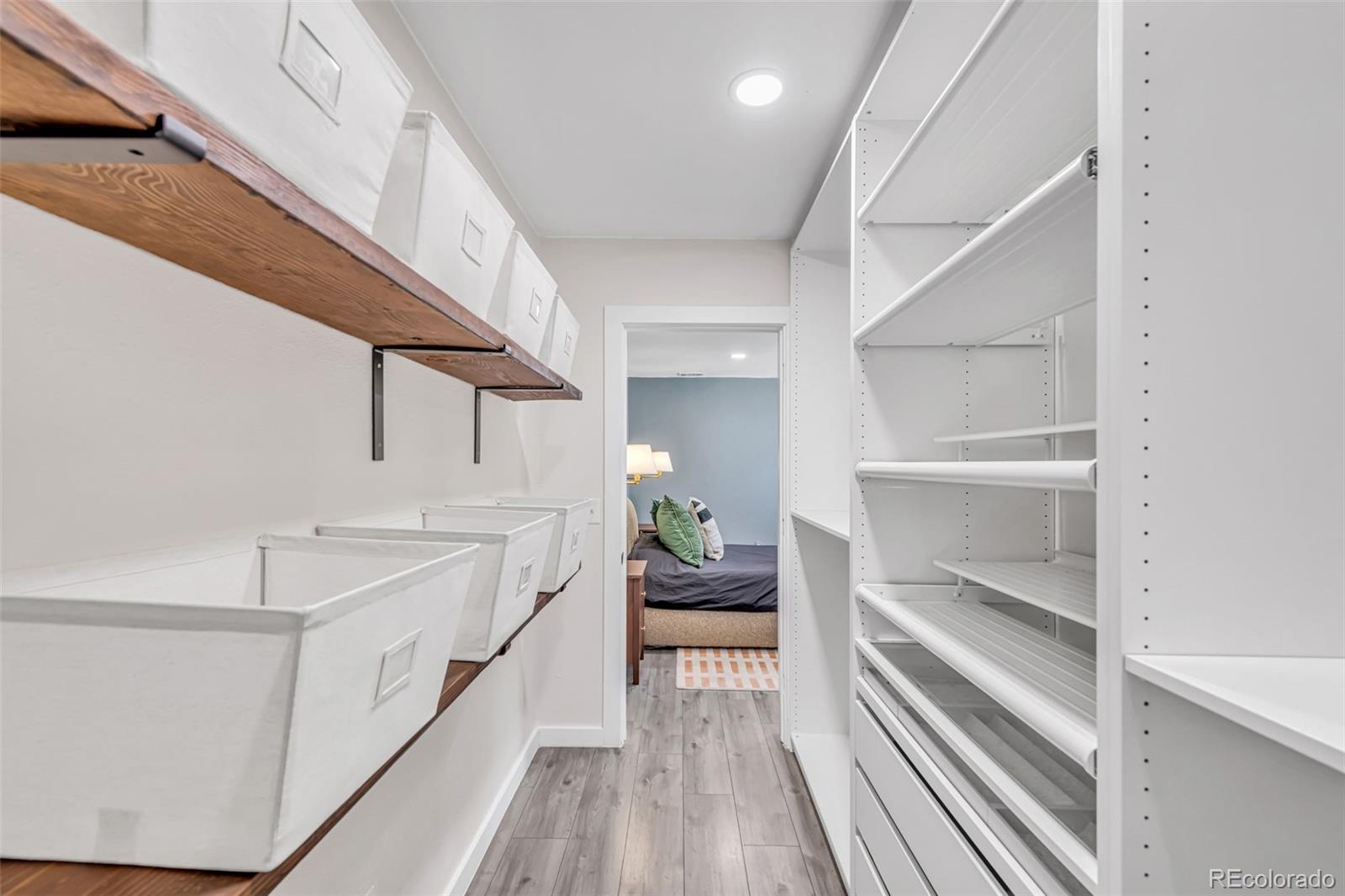 3243 S Fairfax Street