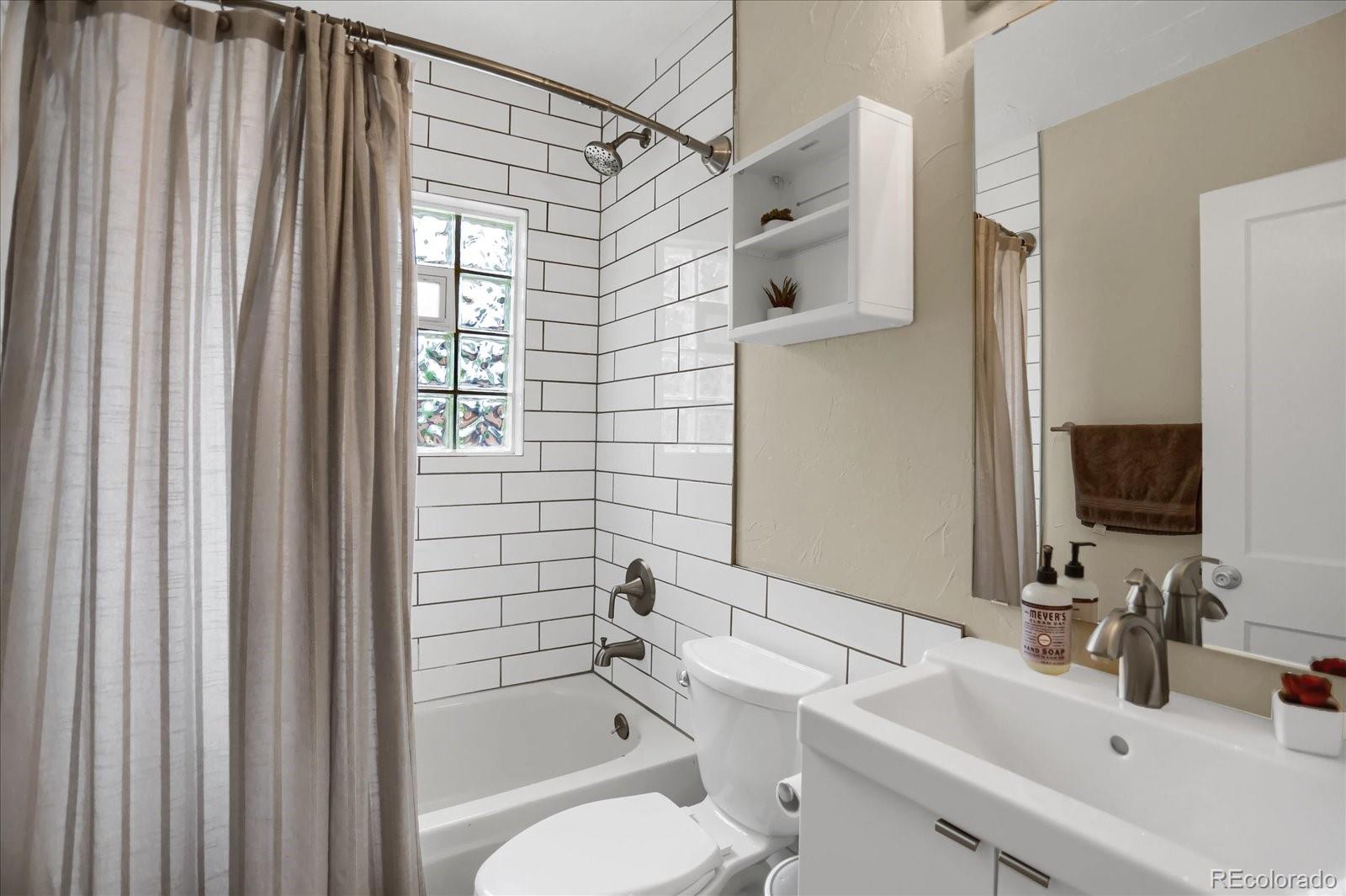 1340 Syracuse Street