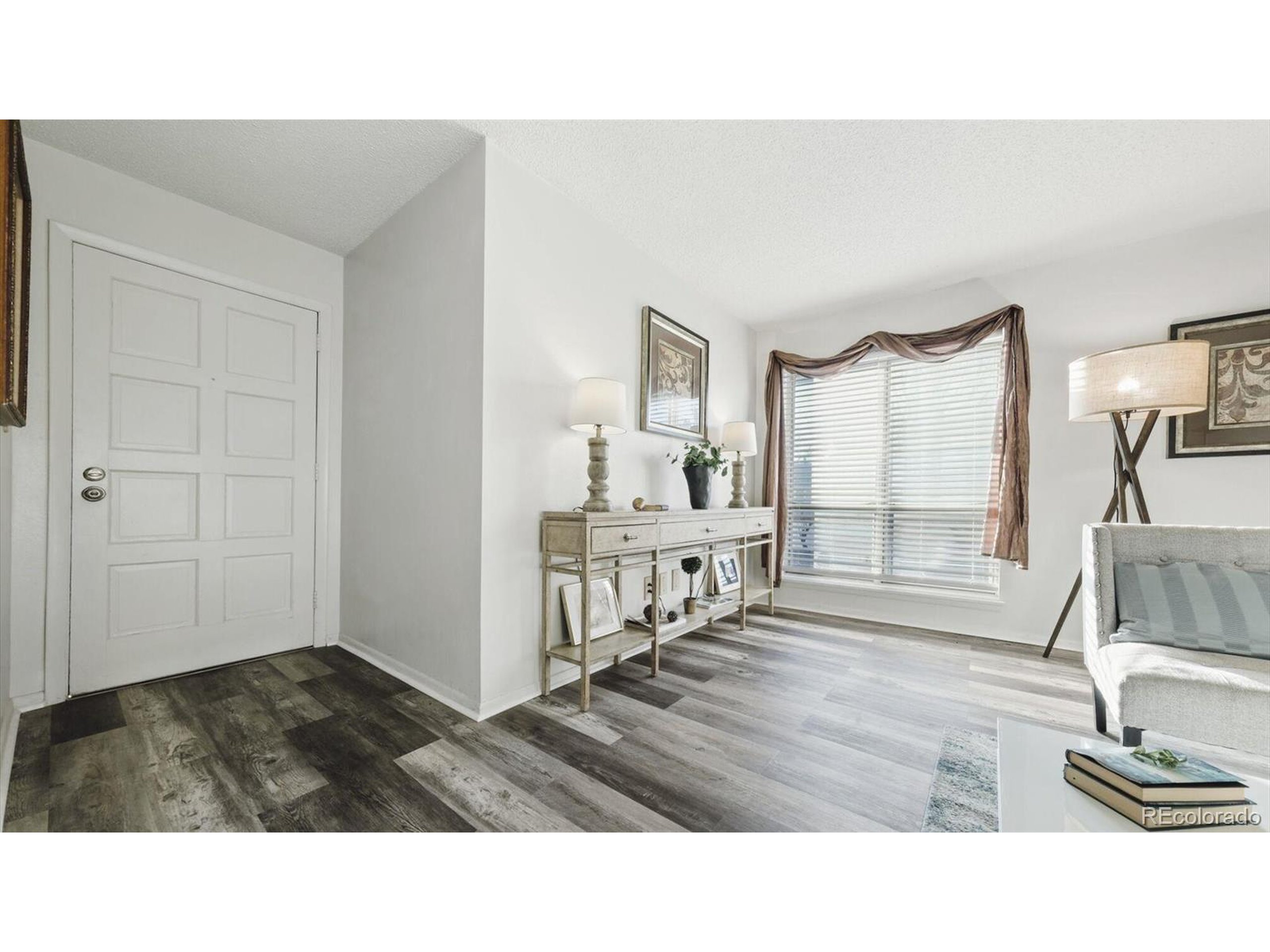 7275 S Gaylord St P09