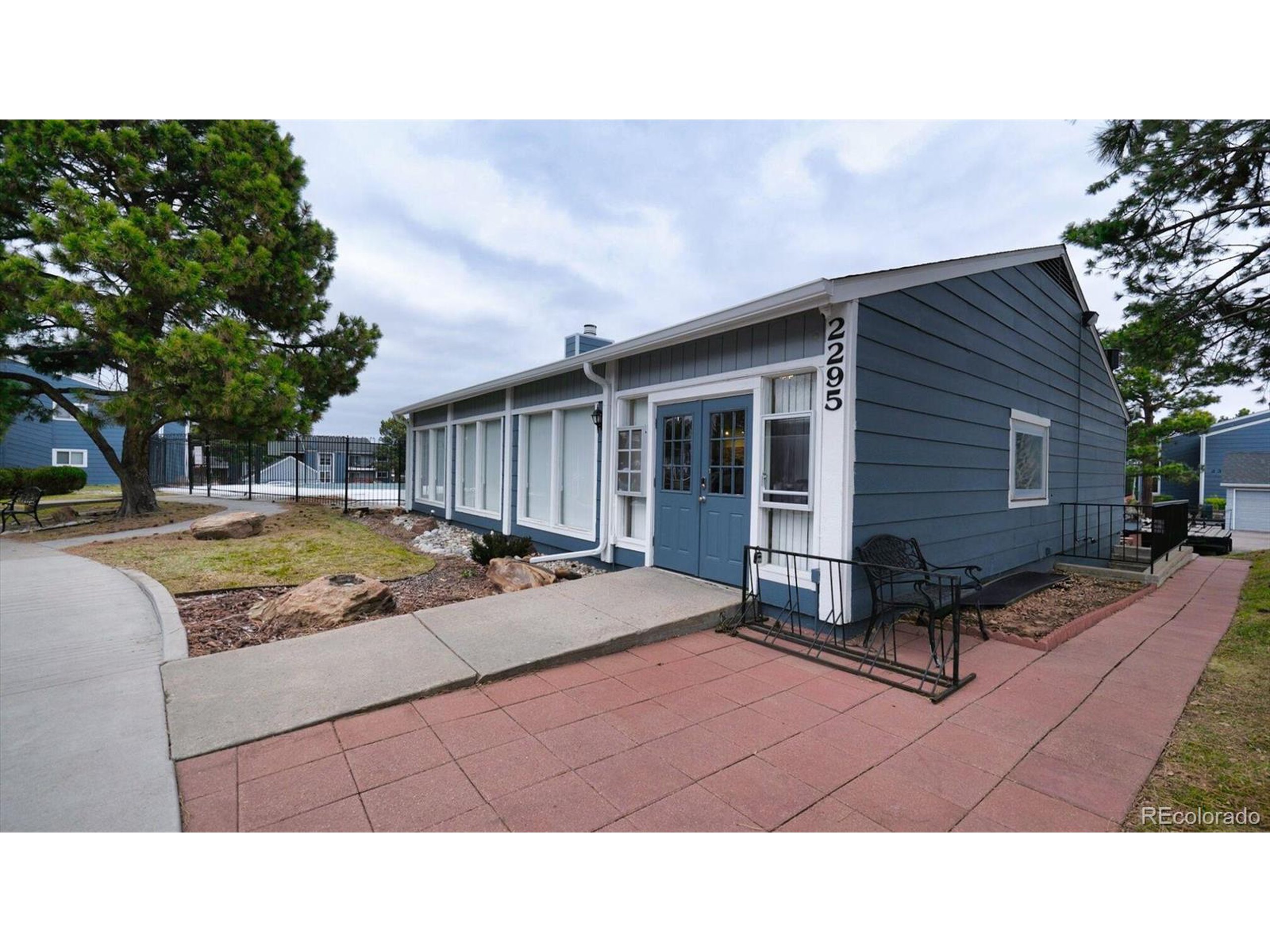 7275 S Gaylord St P09