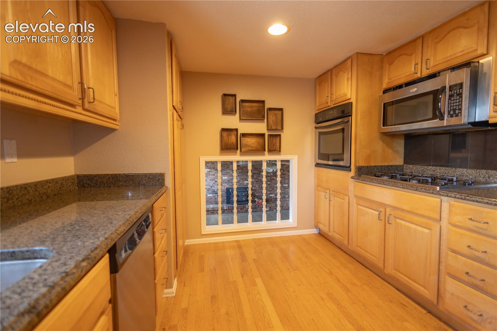 1309 Kingsroyal Boulevard
