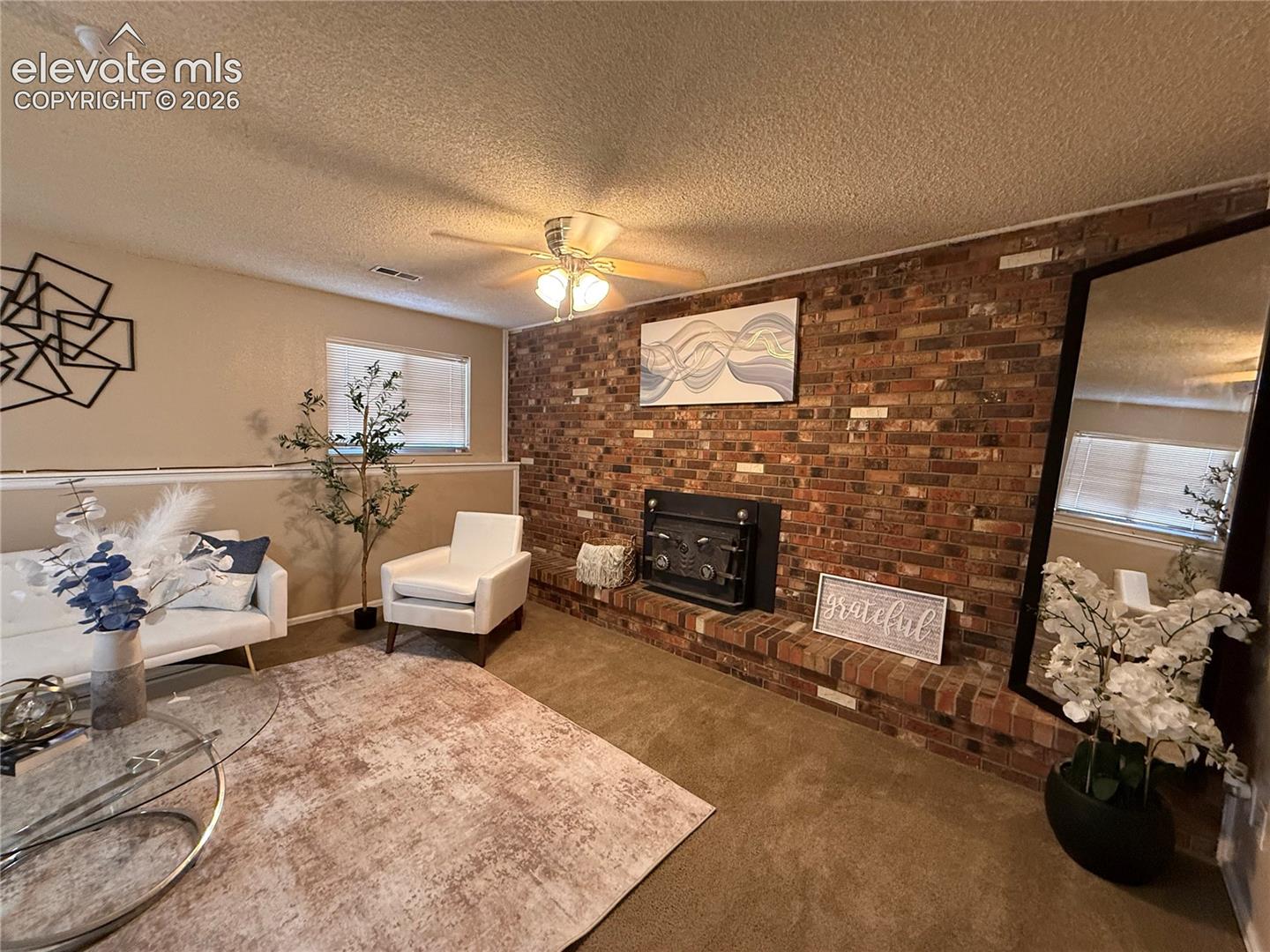 1309 Kingsroyal Boulevard