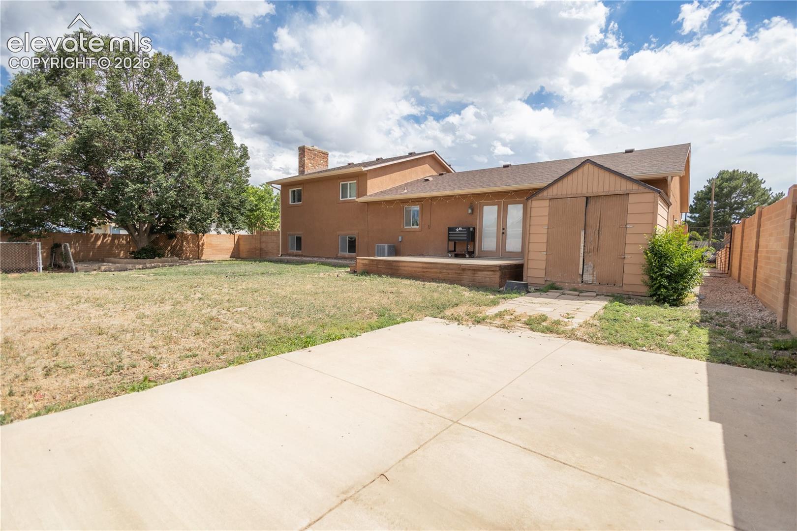 1309 Kingsroyal Boulevard