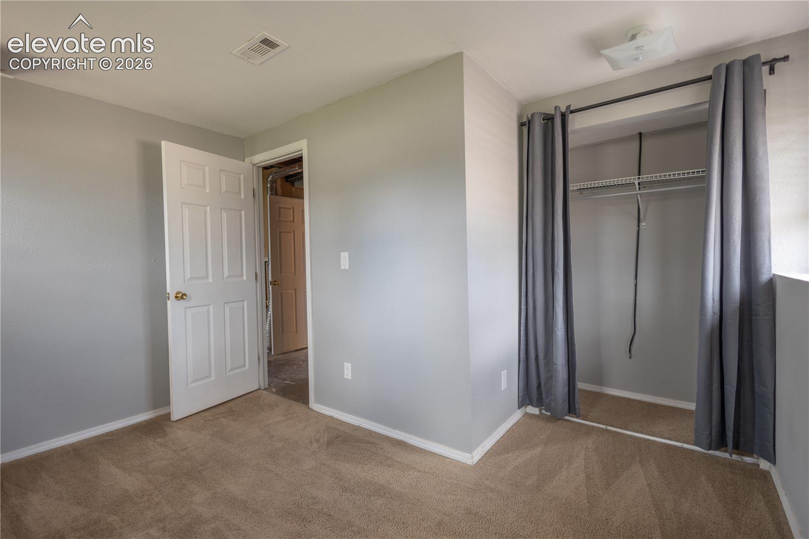 1309 Kingsroyal Boulevard
