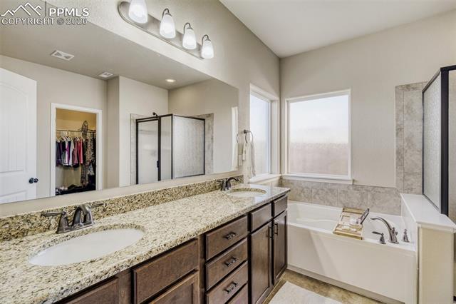 7567 Cat Tail Creek Drive