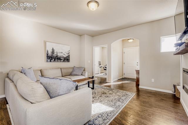 7567 Cat Tail Creek Drive