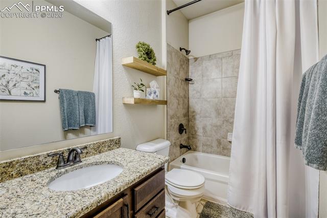 7567 Cat Tail Creek Drive