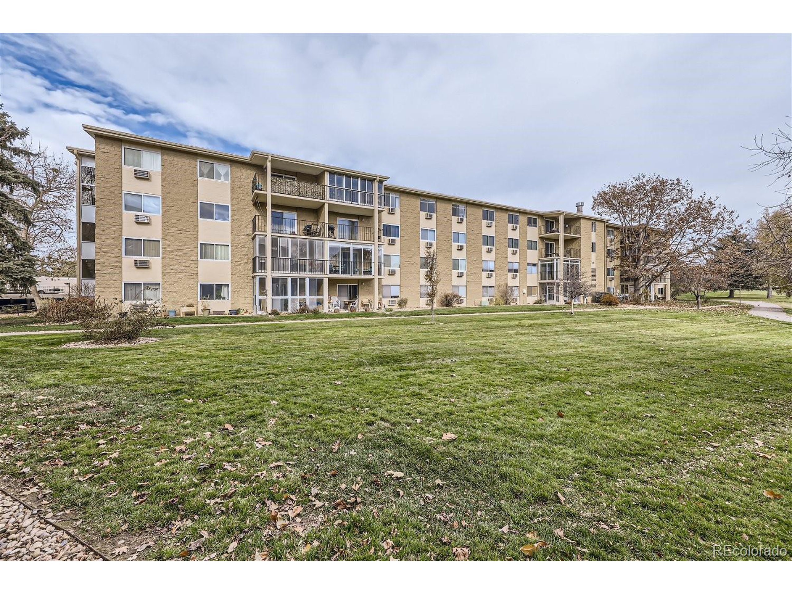 13618 E Bethany Pl 204-203