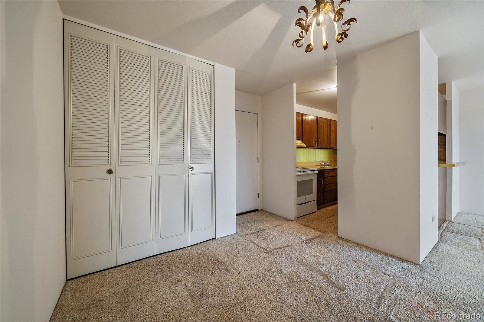 700 Washington Street Unit: 608