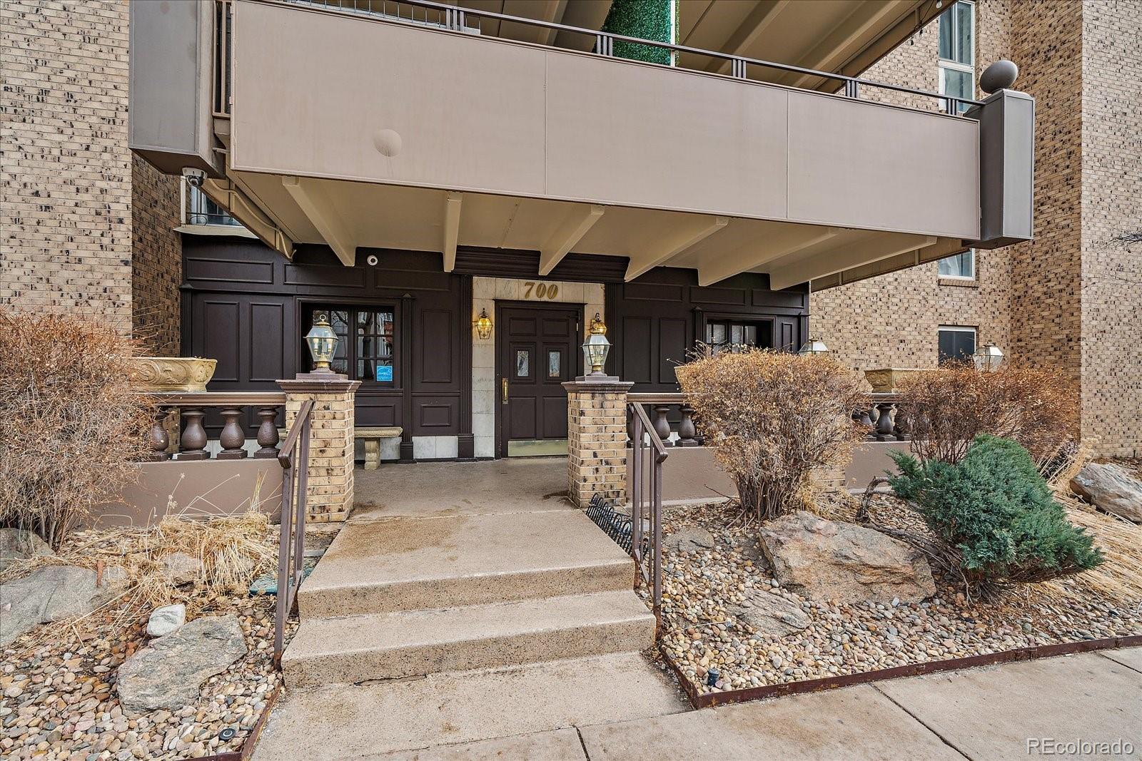 700 Washington Street Unit: 608