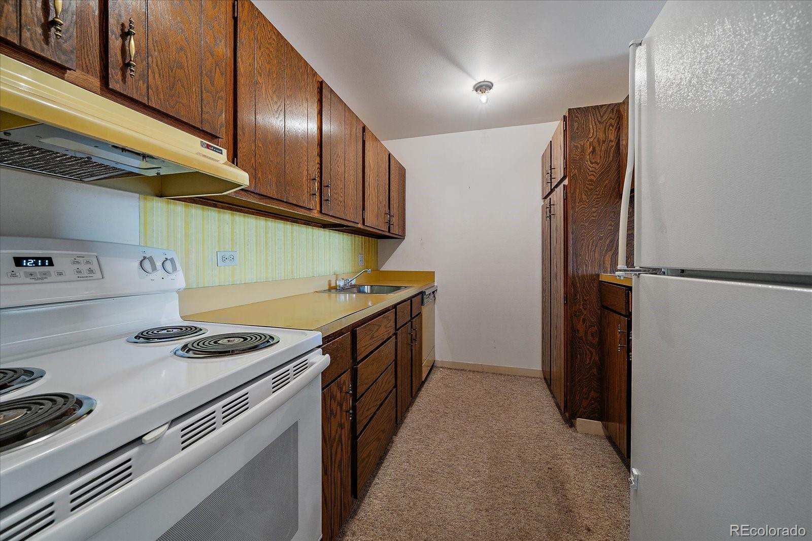 700 Washington Street Unit: 608