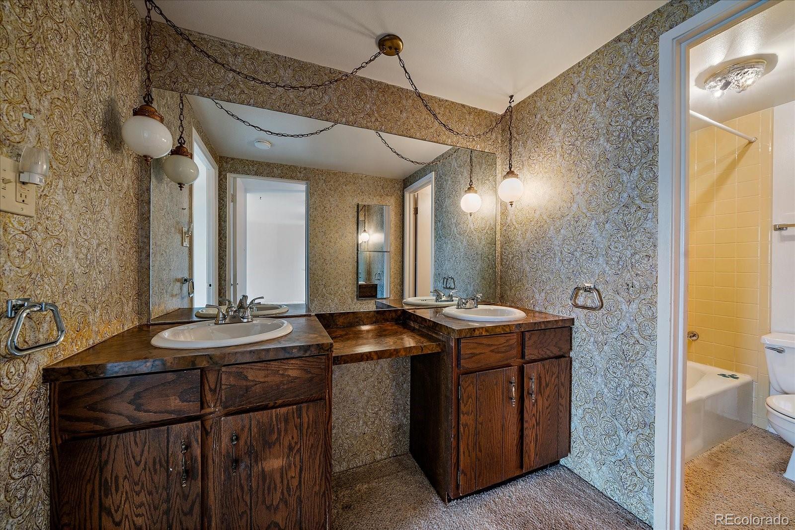 700 Washington Street Unit: 608