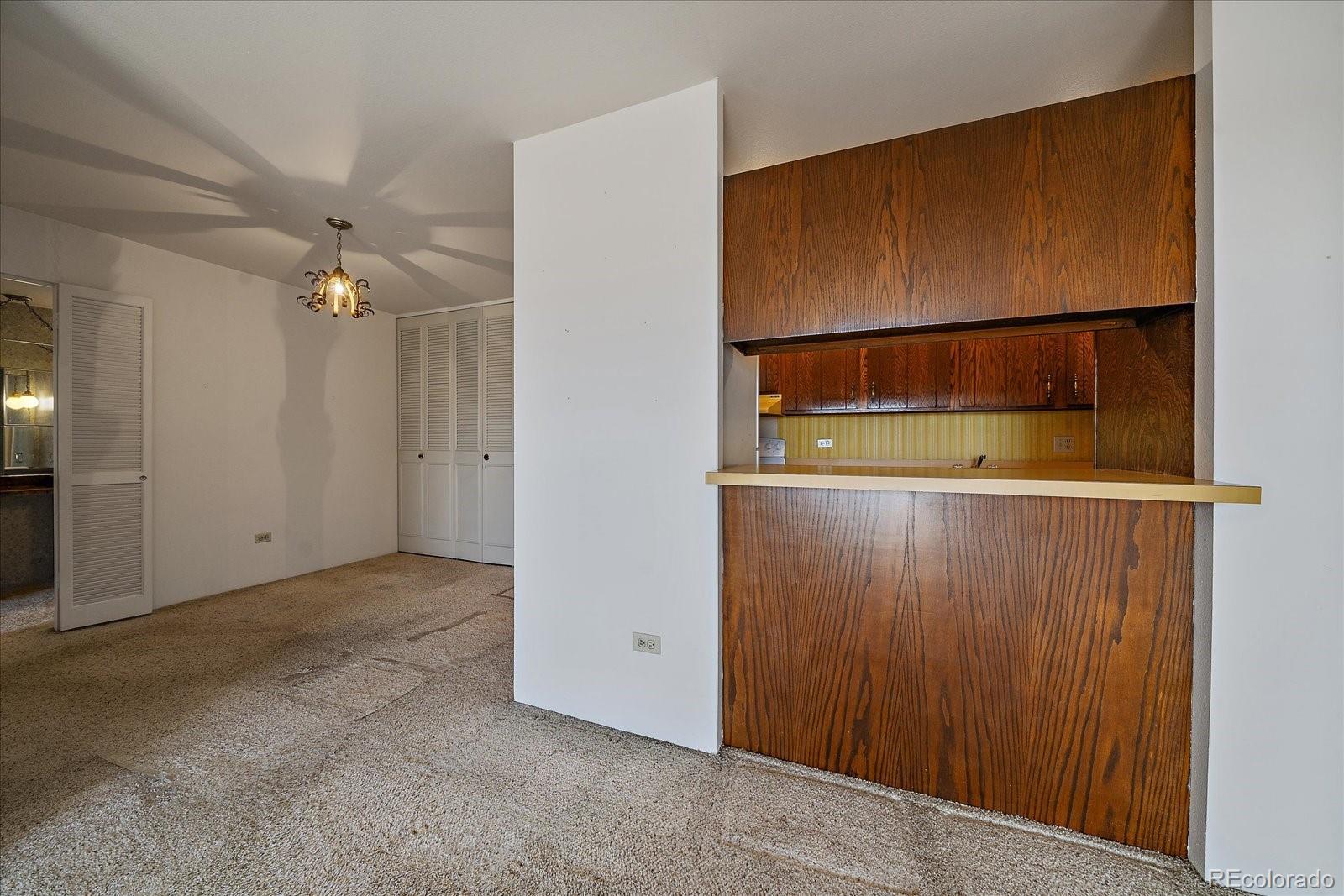 700 Washington Street Unit: 608