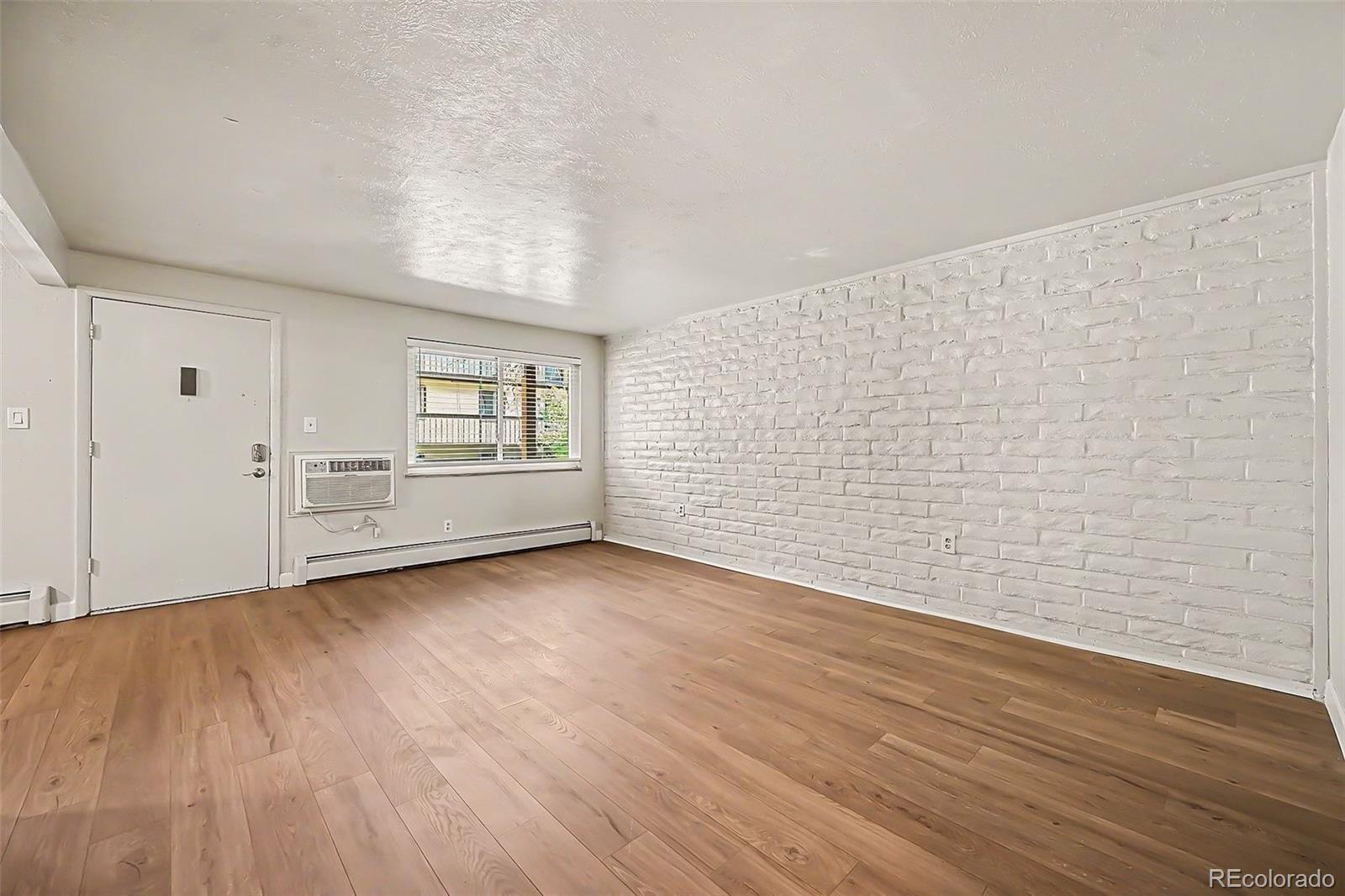 875 S Quebec Street Unit: 24
