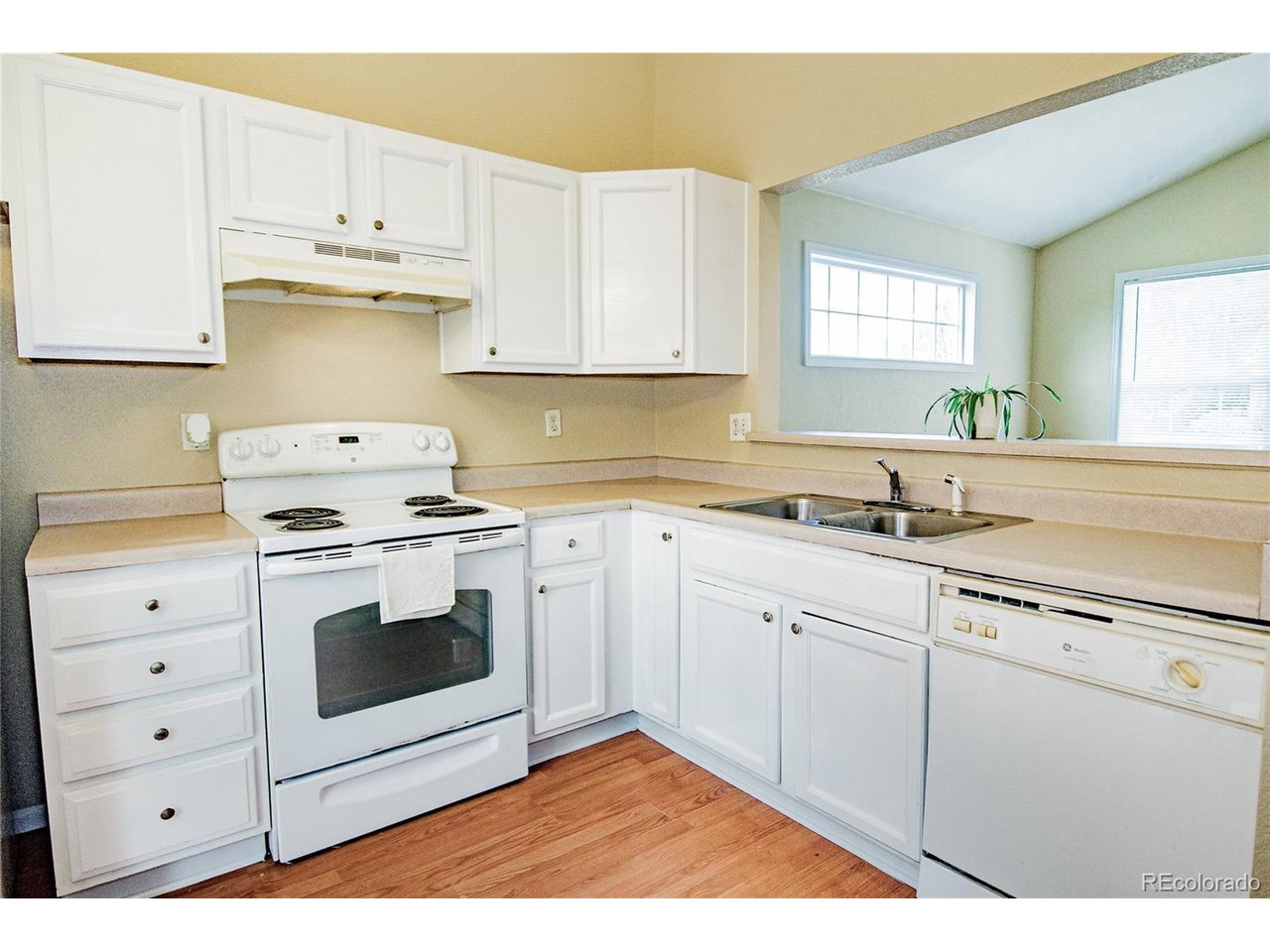 1758 Eagle St A