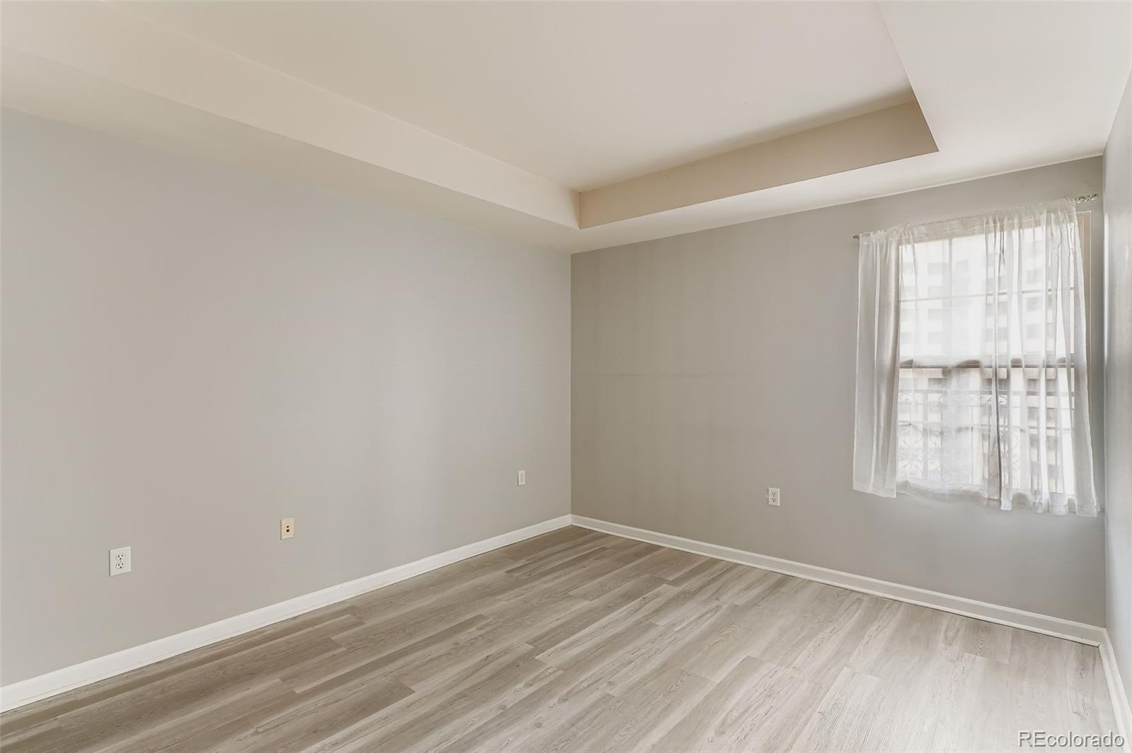 925 N Lincoln Street Unit: 9A