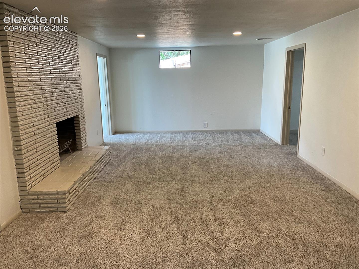2927 Garden Hill Drive