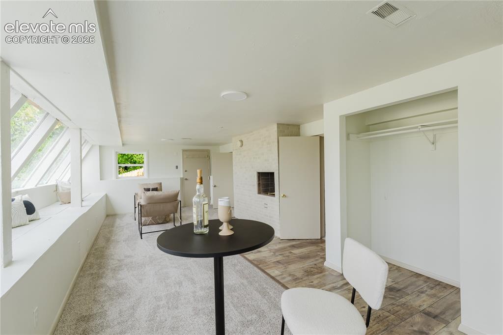 2927 Garden Hill Drive