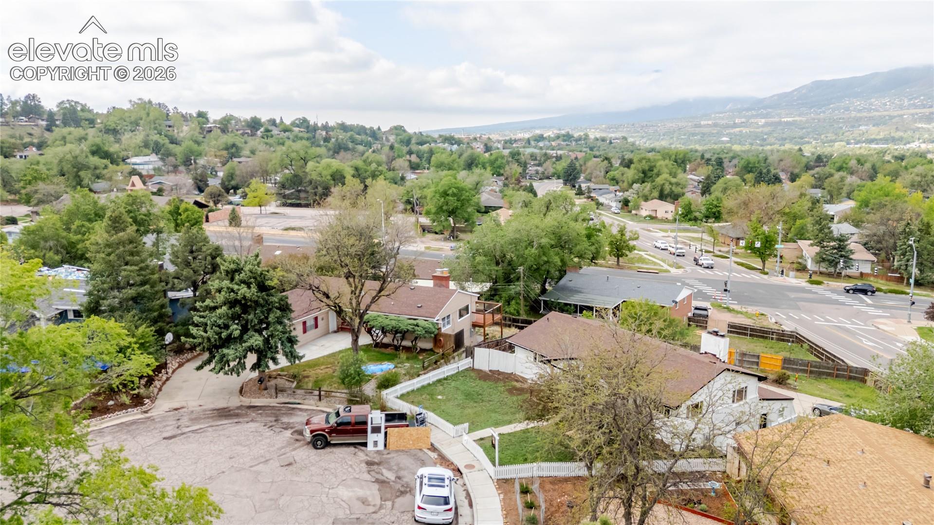 2927 Garden Hill Drive