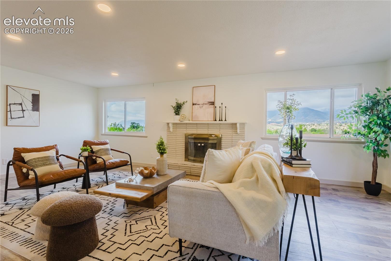 2927 Garden Hill Drive