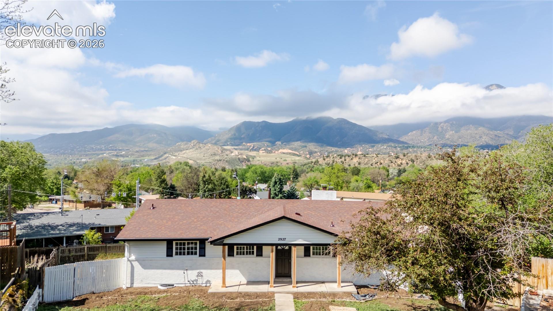 2927 Garden Hill Drive