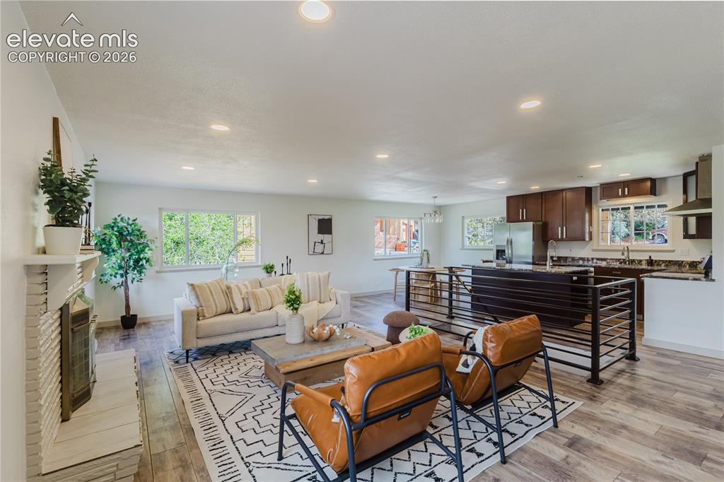 2927 Garden Hill Drive