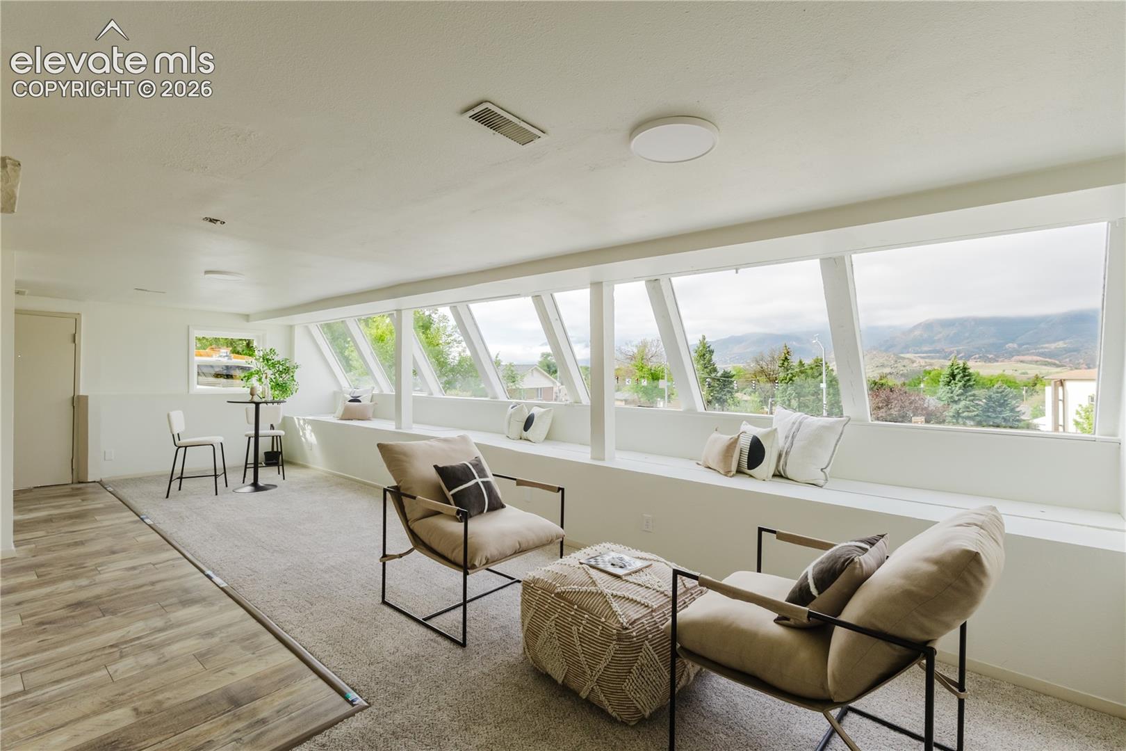 2927 Garden Hill Drive