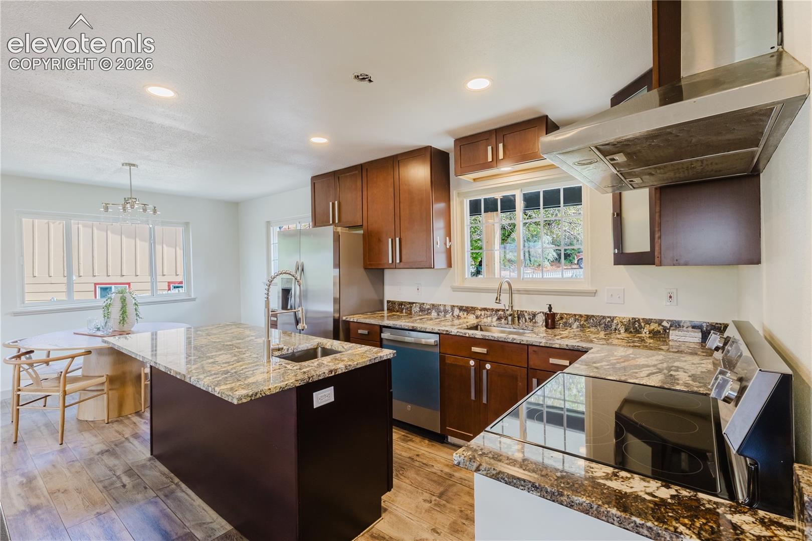 2927 Garden Hill Drive