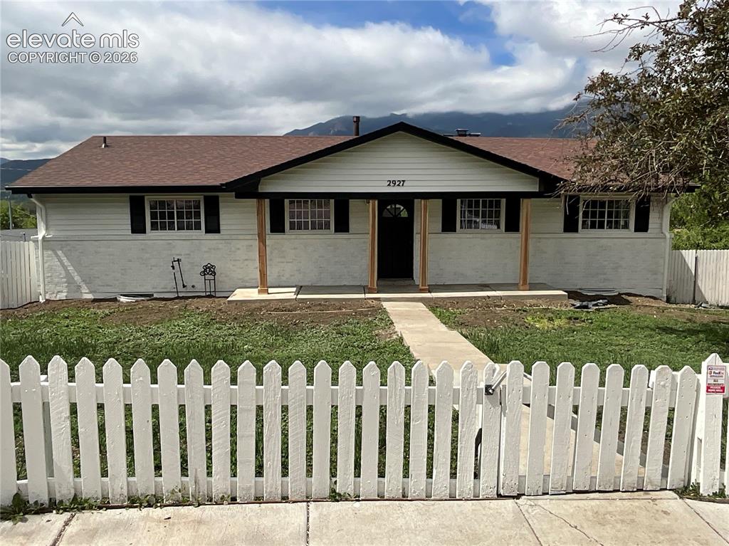 2927 Garden Hill Drive