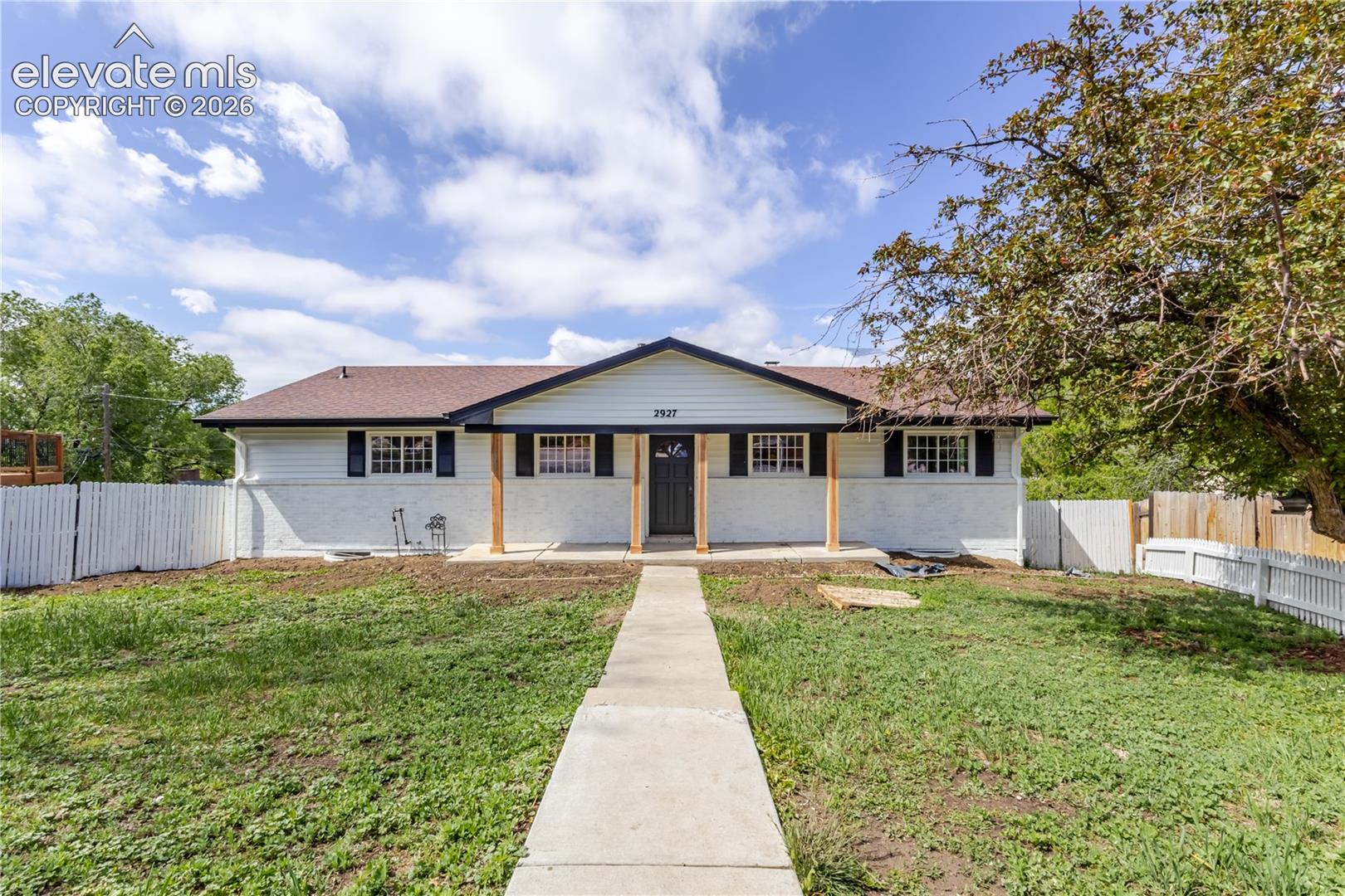 2927 Garden Hill Drive
