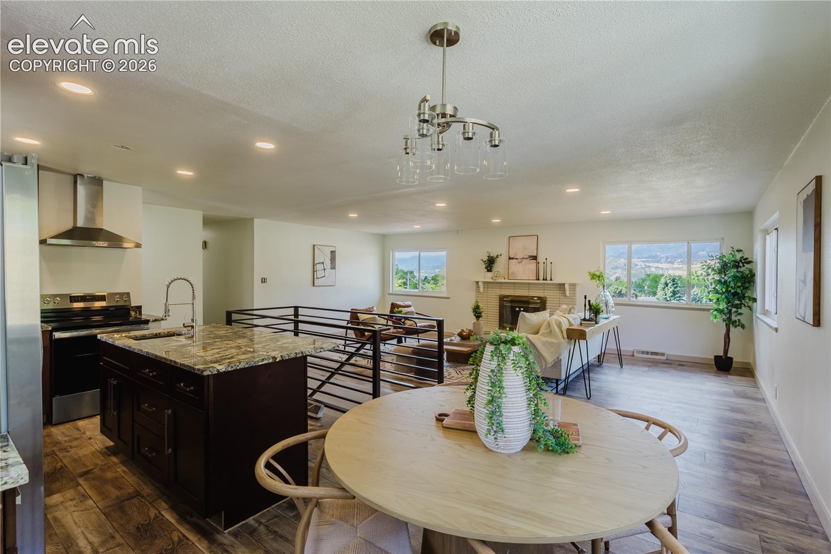2927 Garden Hill Drive