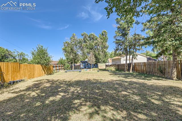 1011 E Vermijo Avenue