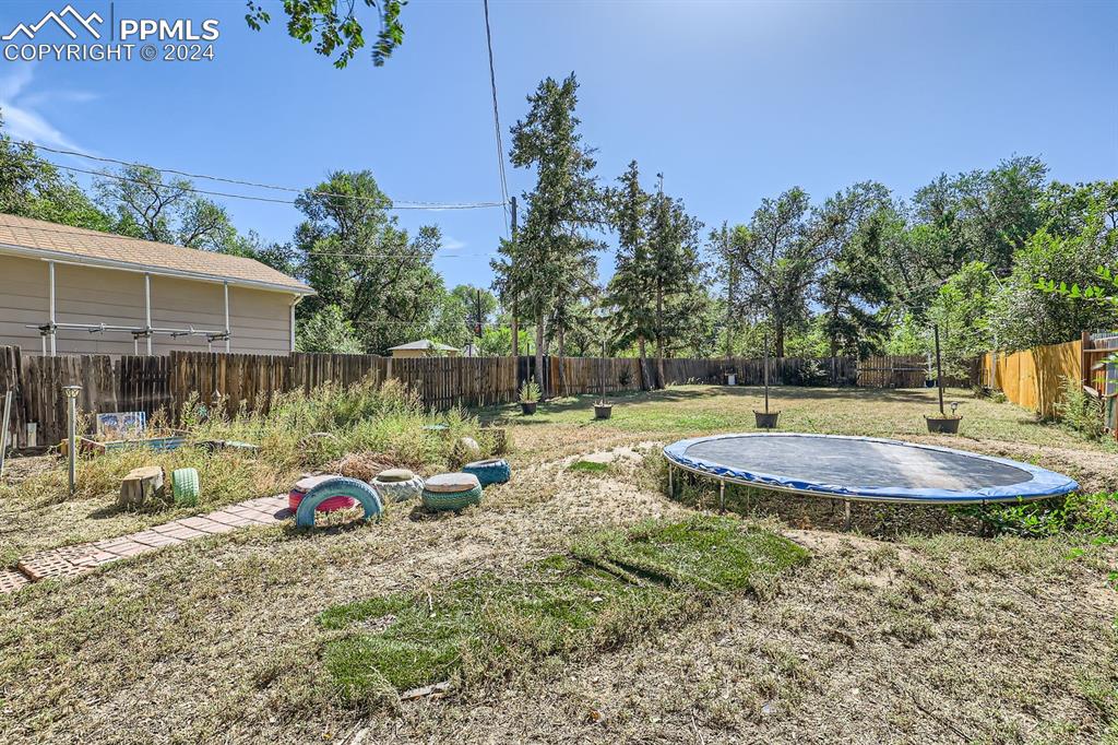 1011 E Vermijo Avenue