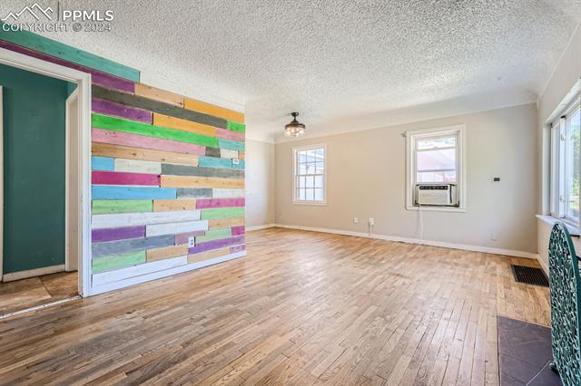 1011 E Vermijo Avenue