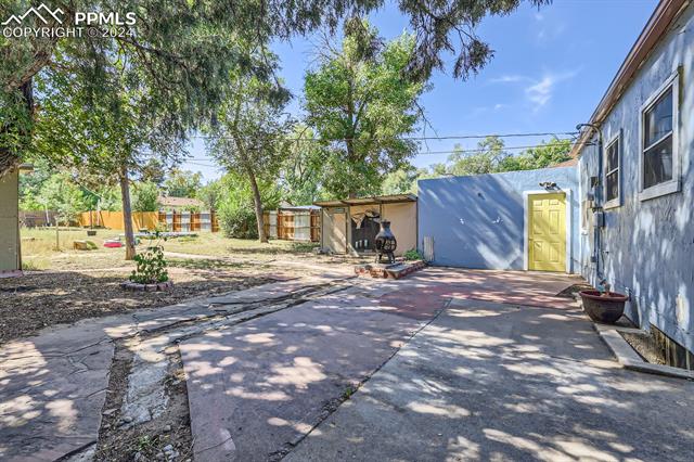 1011 E Vermijo Avenue
